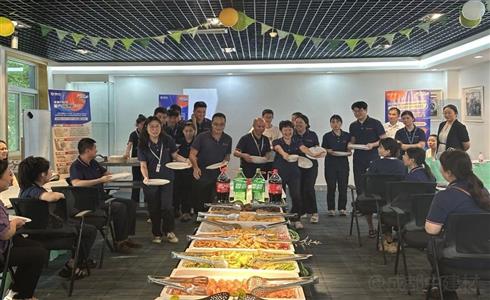 快樂工作 幸福生活丨成都中建材舉辦二季度生日聯(lián)歡會(huì)
